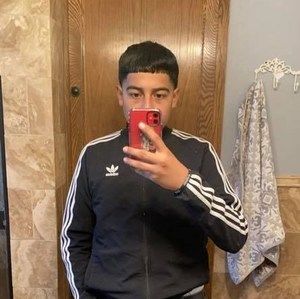 Meet your Posher, Luis